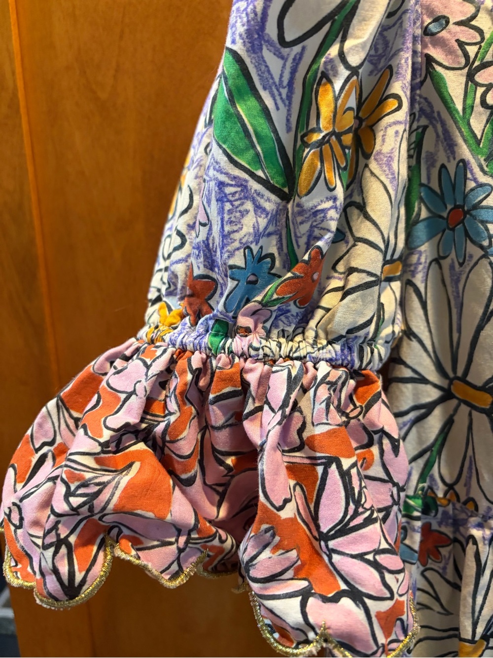 Celia B Floral Puff-Sleeve Dress a STUNNER! Size M Estimate (read description) - Picture 5 of 11